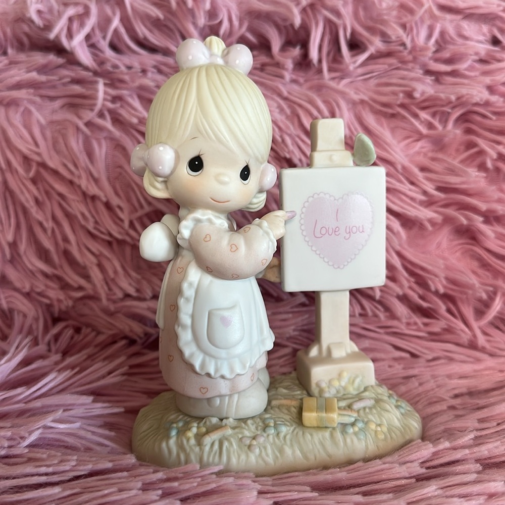 Loving You Dear Valentine Precious Moments Pair - Picture 2 of 13